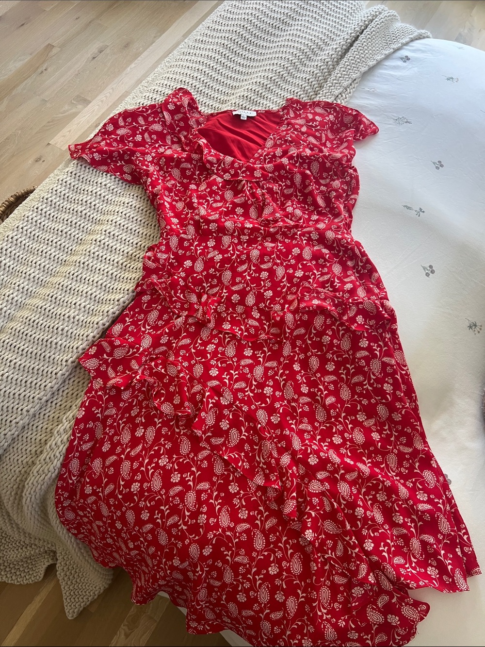 Gilli Red Floral Ruffle Midi Dress